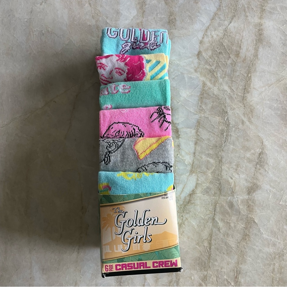NWT The Golden Girls 6 pack of crew socks for shoe size 8-12
